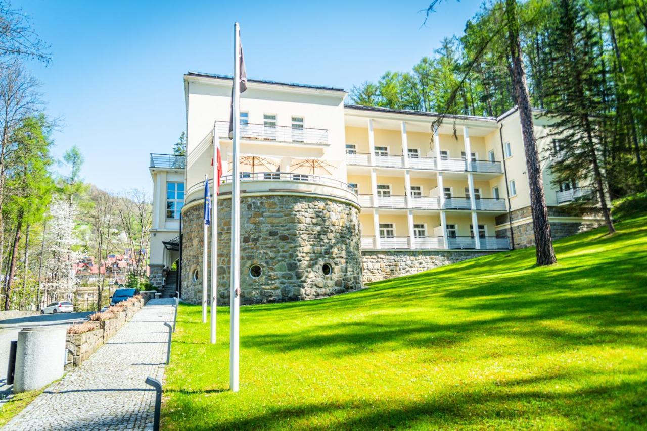 Modrzewie Park Hotel & Spa Szczawnica Exterior foto